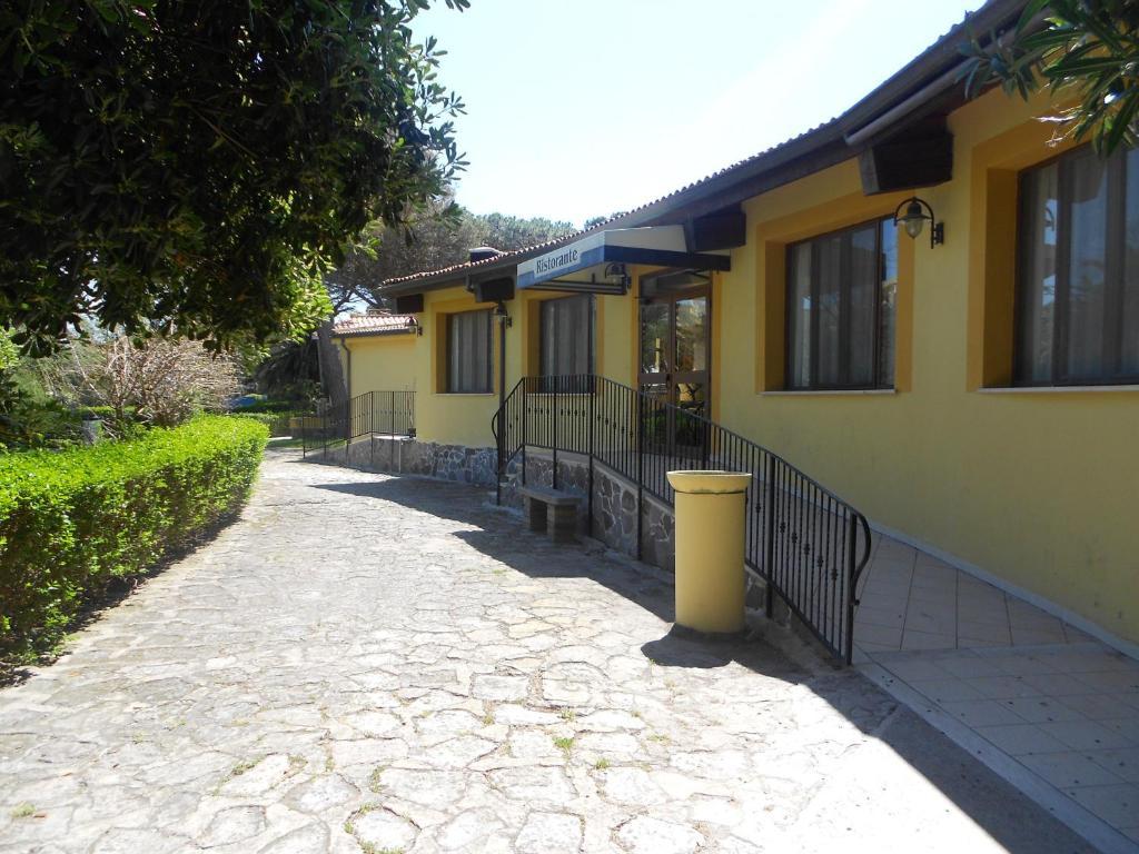 ארבוראה Hotel Fortezza מראה חיצוני תמונה
